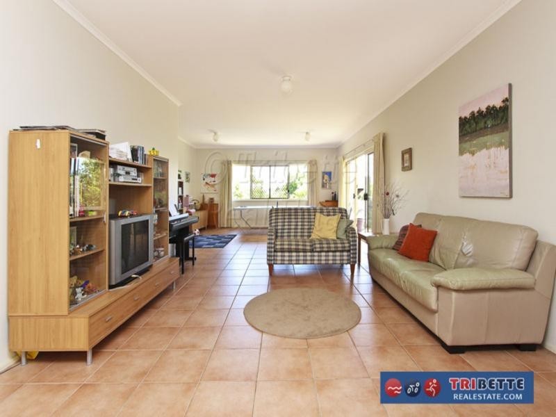 34 Barcoorah St, Westlake QLD 4074