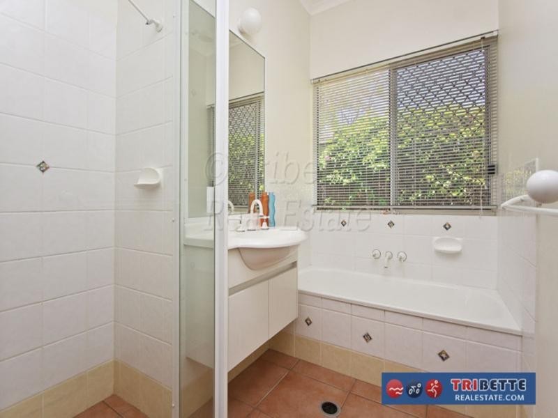 34 Barcoorah St, Westlake QLD 4074