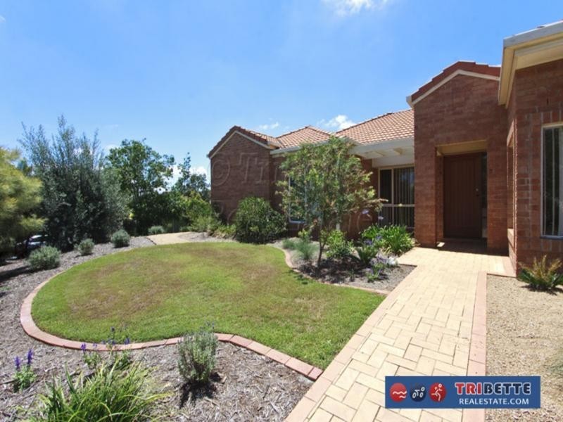 34 Barcoorah St, Westlake QLD 4074