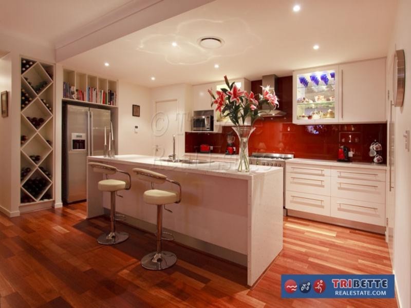 43 Barcoo Cres, Sinnamon Park QLD 4073