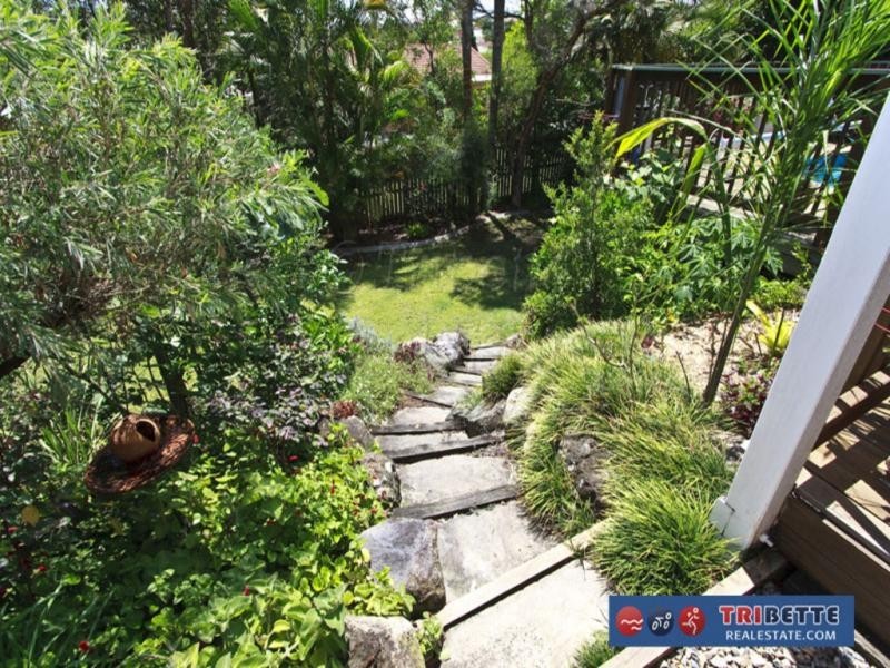 18 Peppertree St, Sinnamon Park QLD 4073