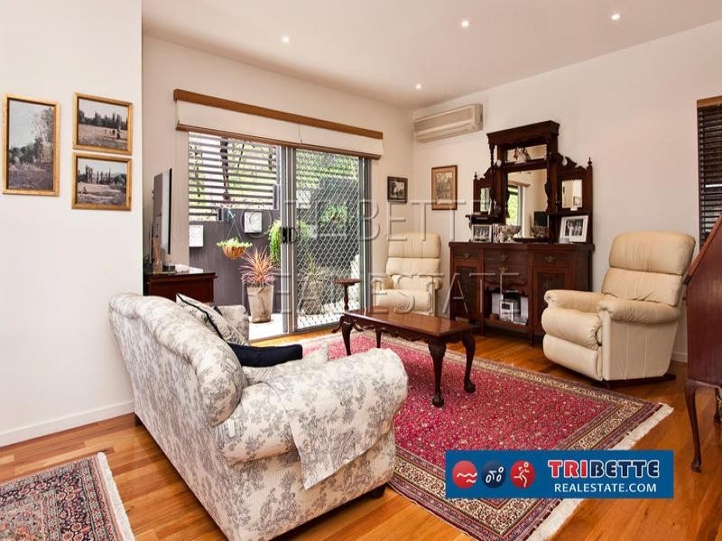 3/55 Armadale St, St Lucia QLD 4067