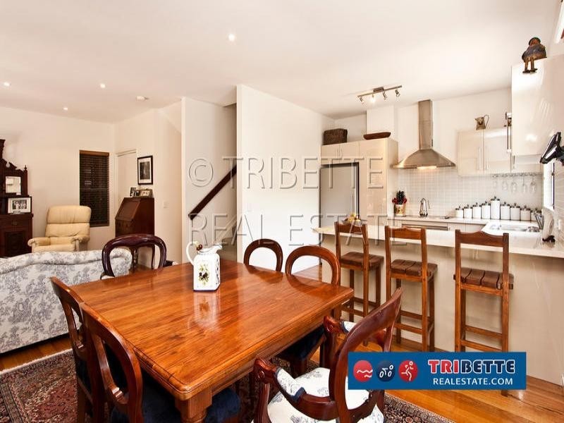 3/55 Armadale St, St Lucia QLD 4067