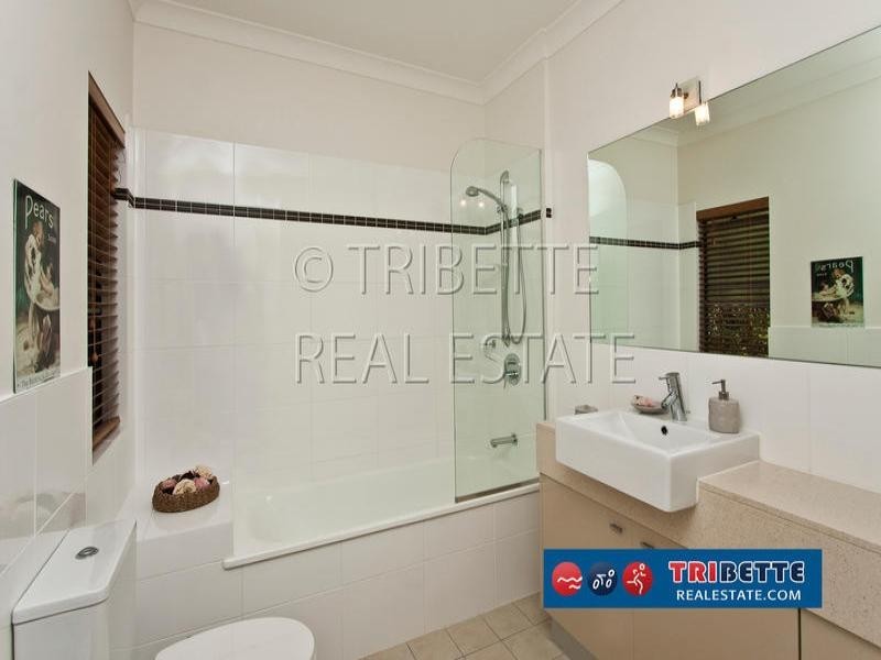 3/55 Armadale St, St Lucia QLD 4067