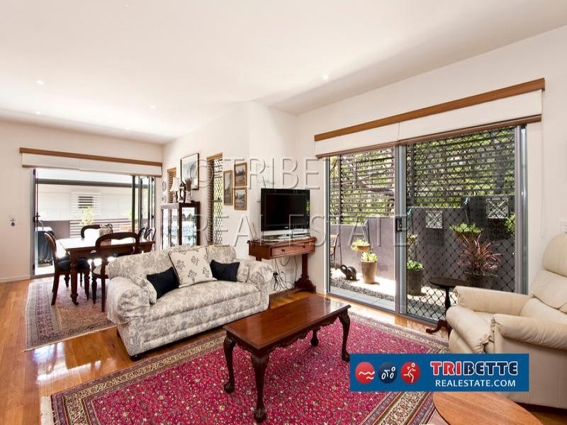 3/55 Armadale St, St Lucia QLD 4067