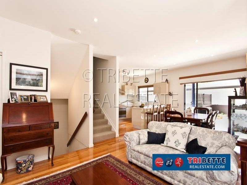 3/55 Armadale St, St Lucia QLD 4067