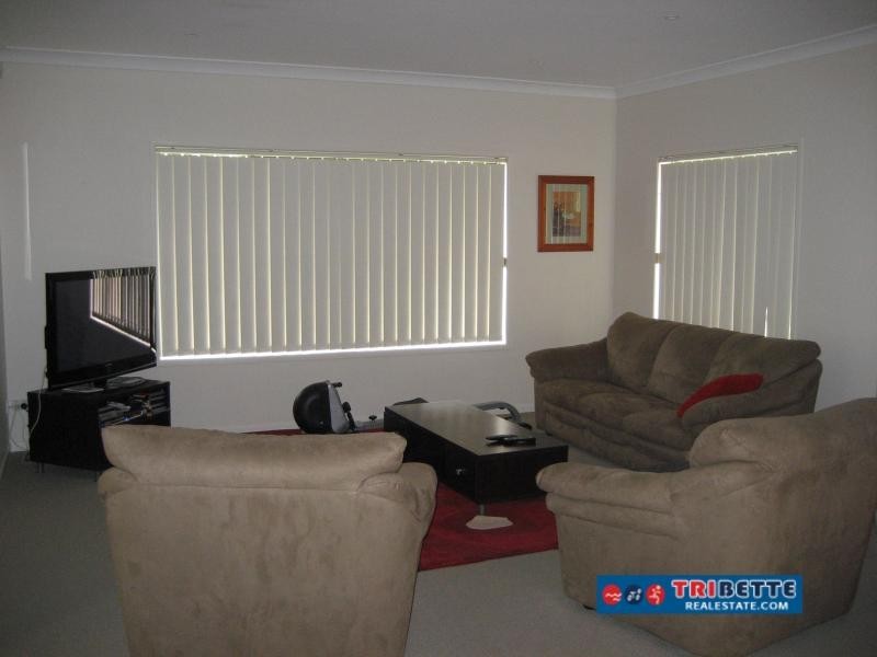 38 Furness Cr, Sinnamon Park QLD 4073