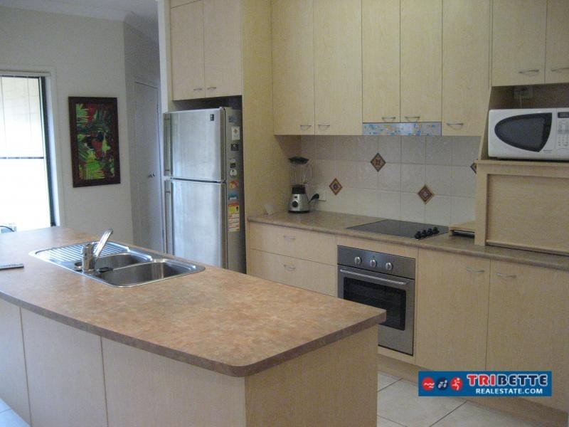 38 Furness Cr, Sinnamon Park QLD 4073