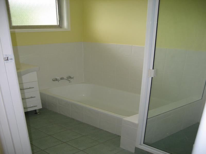 11 Pack St, Jamboree Heights QLD 4074