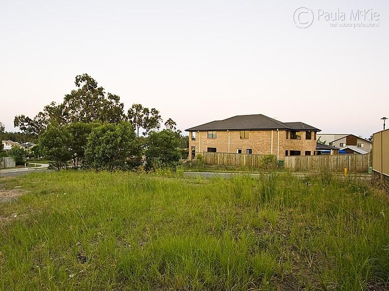 8 Lloyd Bird Cr, Springfield Lakes QLD 4300