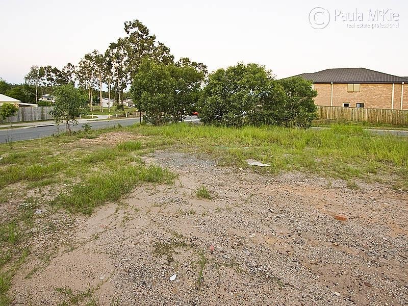 8 Lloyd Bird Cr, Springfield Lakes QLD 4300