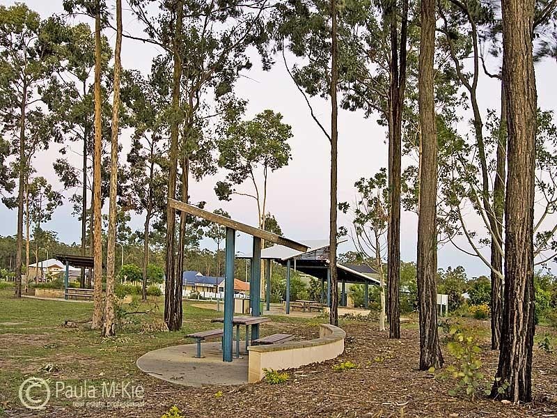 8 Lloyd Bird Cr, Springfield Lakes QLD 4300