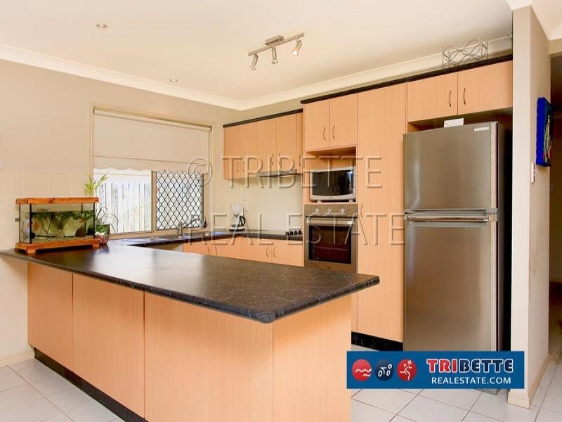 6 Snowy River Cct, Forest Lake QLD 4078