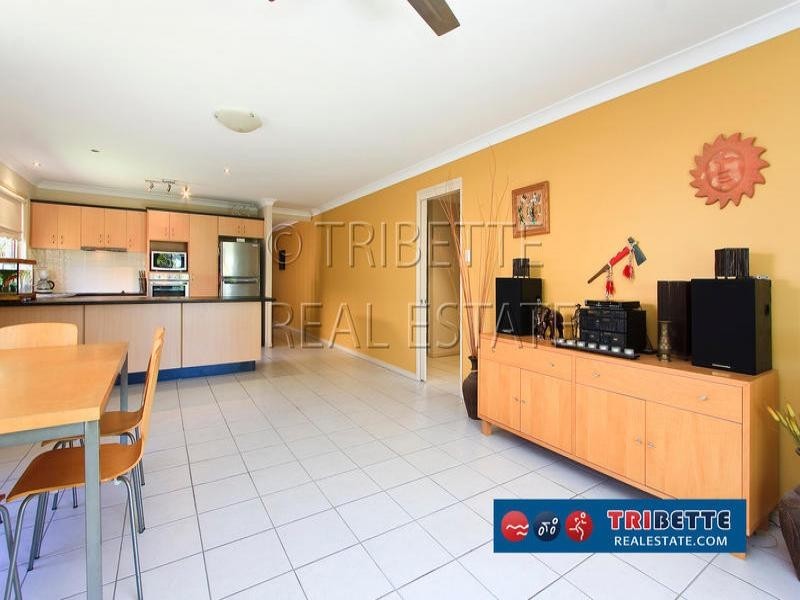 6 Snowy River Cct, Forest Lake QLD 4078