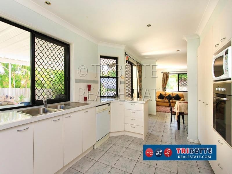 7 Cowal Place, Westlake QLD 4074