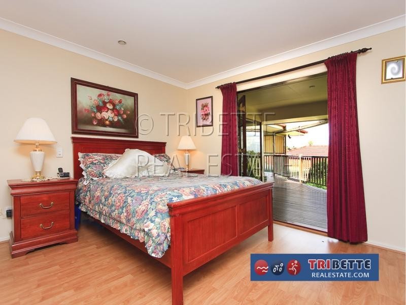 106 Glen Ross Road, Sinnamon Park QLD 4073