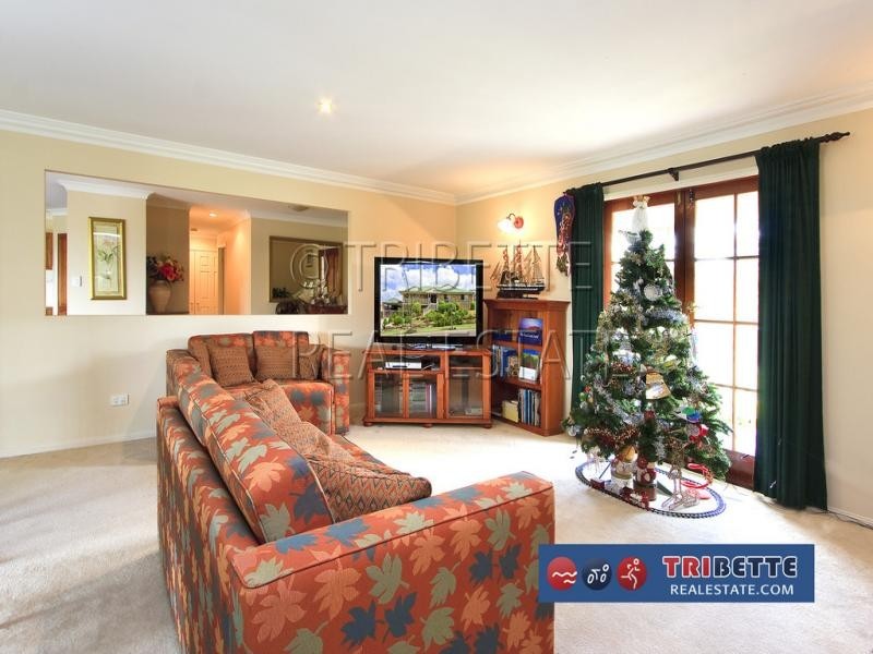 106 Glen Ross Road, Sinnamon Park QLD 4073