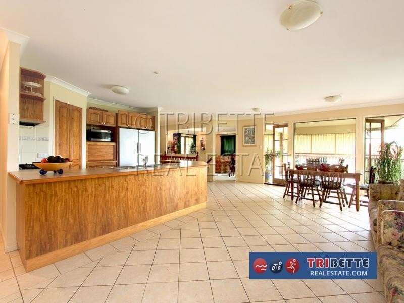 106 Glen Ross Road, Sinnamon Park QLD 4073