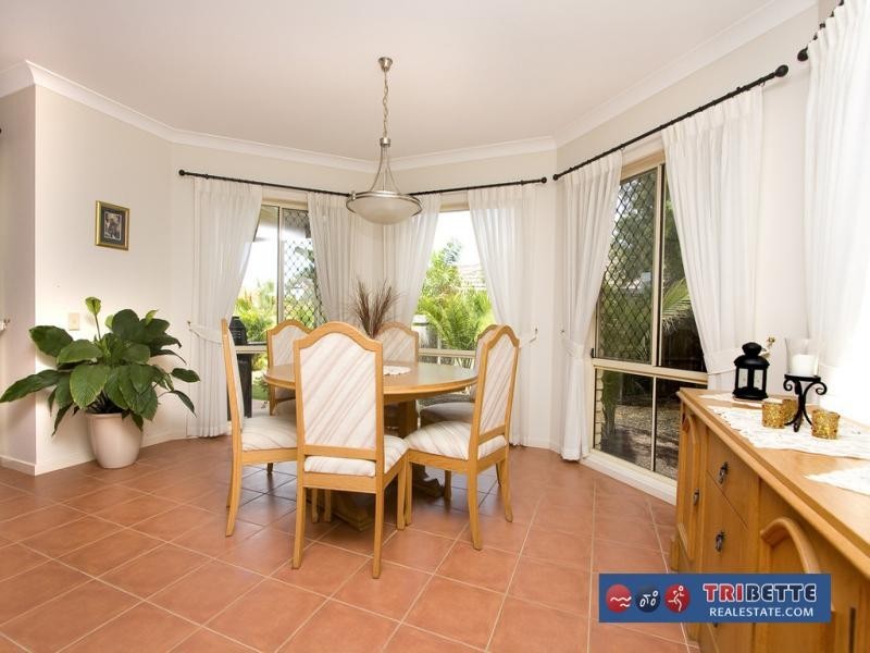 16 Colthouse Place, Sinnamon Park QLD 4073