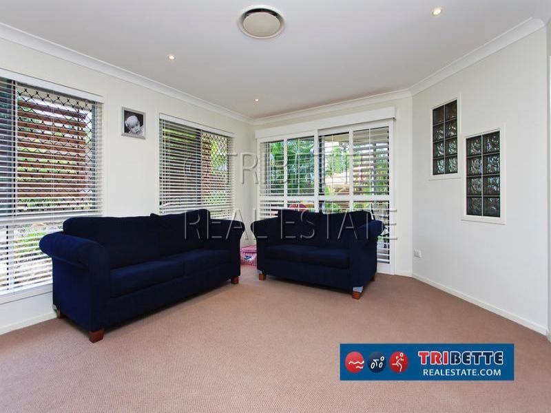 18 St Ives Circuit, Forest Lake QLD 4078