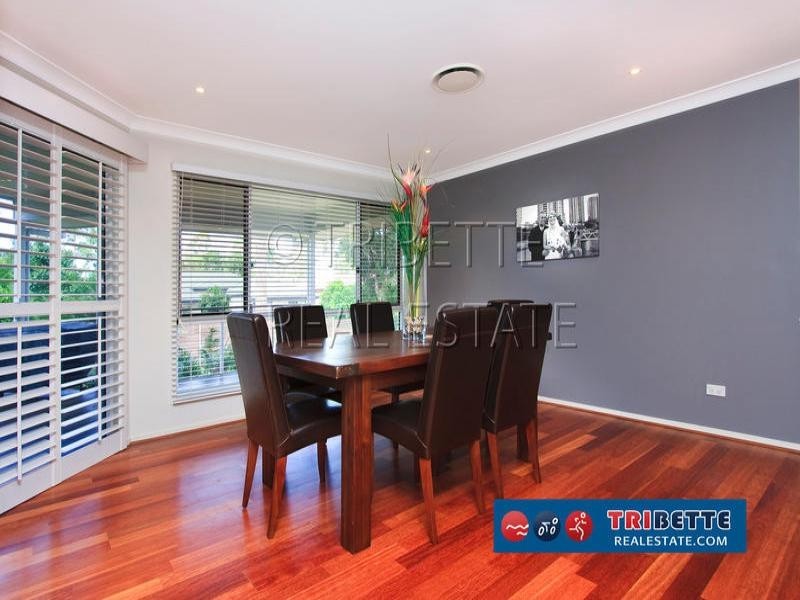 18 St Ives Circuit, Forest Lake QLD 4078