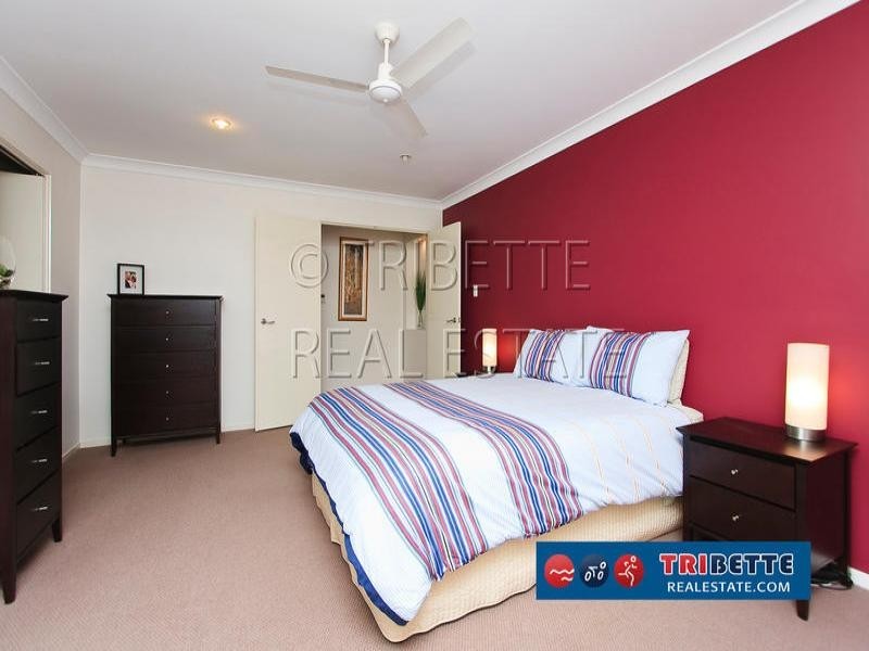 18 St Ives Circuit, Forest Lake QLD 4078