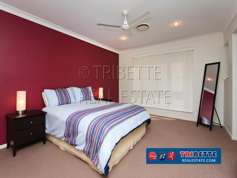 18 St Ives Circuit, Forest Lake QLD 4078