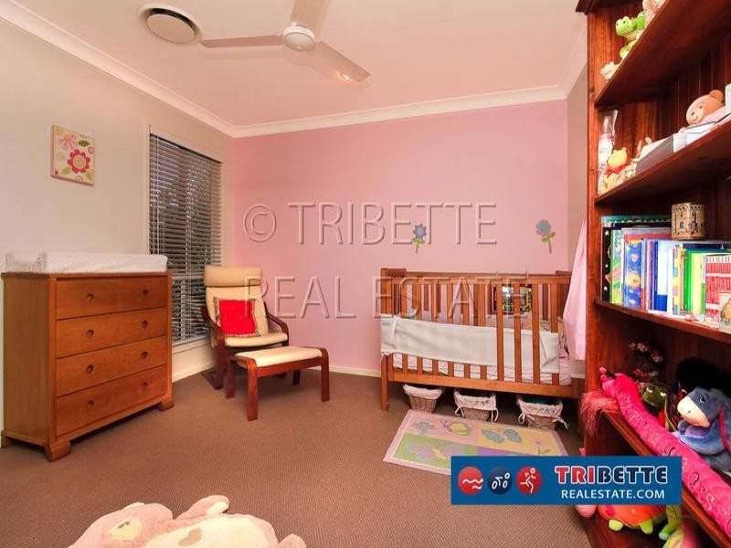 18 St Ives Circuit, Forest Lake QLD 4078