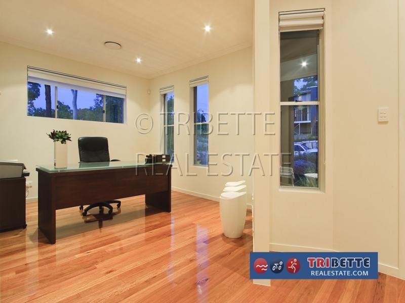 17 Casuarina Street, Seventeen Mile Rocks QLD 4073