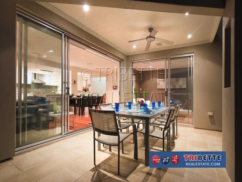 17 Casuarina Street, Seventeen Mile Rocks QLD 4073