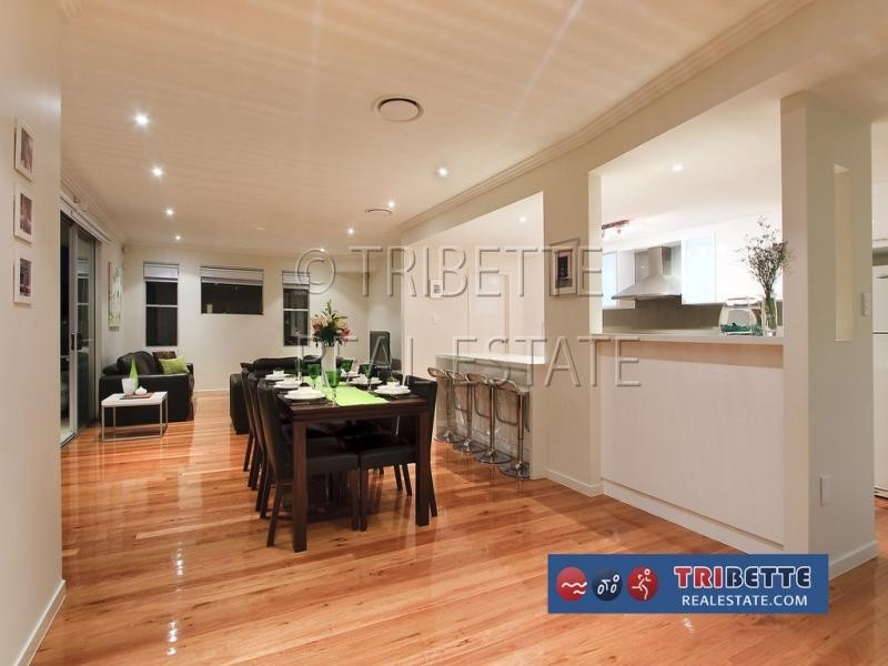 17 Casuarina Street, Seventeen Mile Rocks QLD 4073