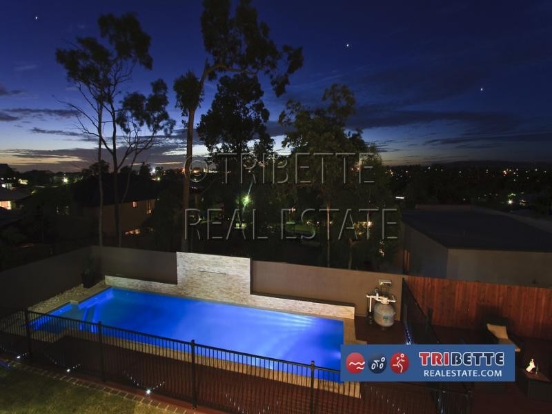 17 Casuarina Street, Seventeen Mile Rocks QLD 4073