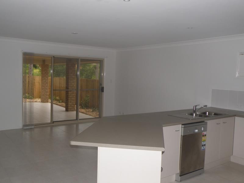 13 Clydesdale Place, Sumner QLD 4074