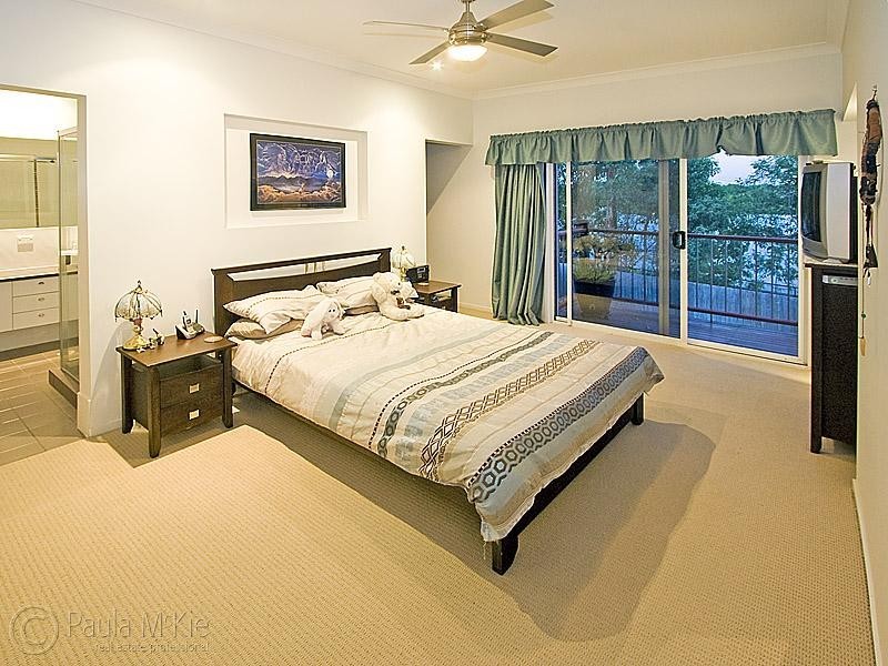 42 Summit Drive, Springfield Lakes QLD 4300