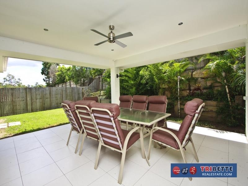 17 Highland Drive (Edenbrooke Estate), Seventeen Mile Rocks QLD 4073