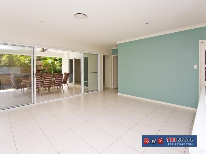 17 Highland Drive (Edenbrooke Estate), Seventeen Mile Rocks QLD 4073