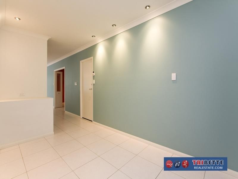 17 Highland Drive (Edenbrooke Estate), Seventeen Mile Rocks QLD 4073