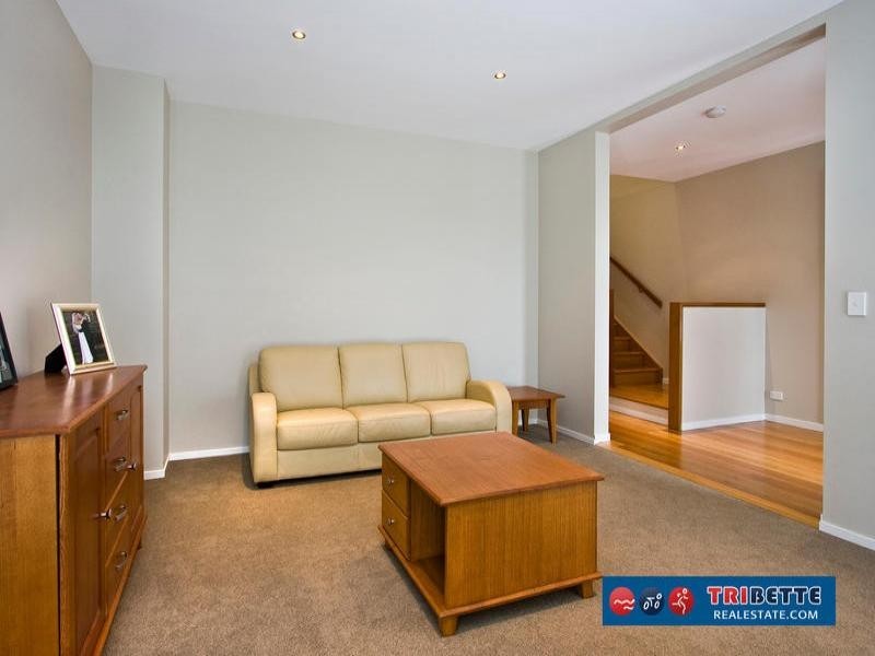 103 Burdekin Drive, Sinnamon Park QLD 4073
