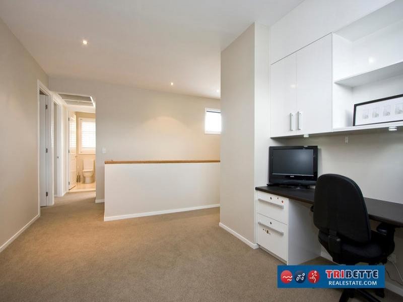 103 Burdekin Drive, Sinnamon Park QLD 4073