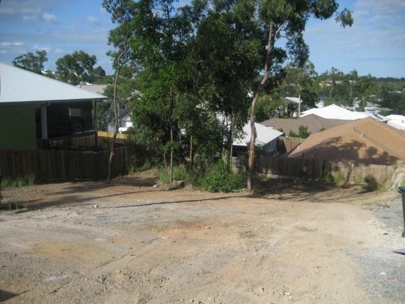5 Casuarina, Seventeen Mile Rocks QLD 4073