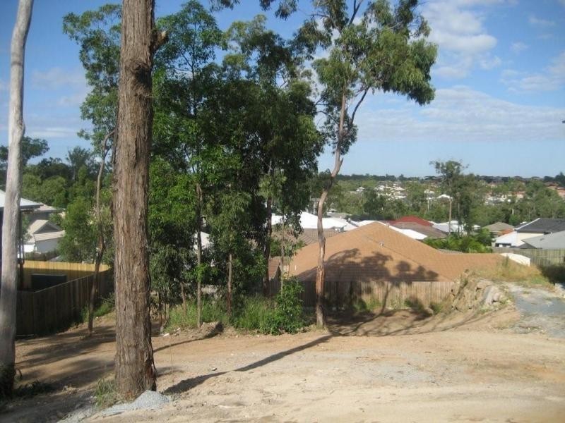 5 Casuarina, Seventeen Mile Rocks QLD 4073