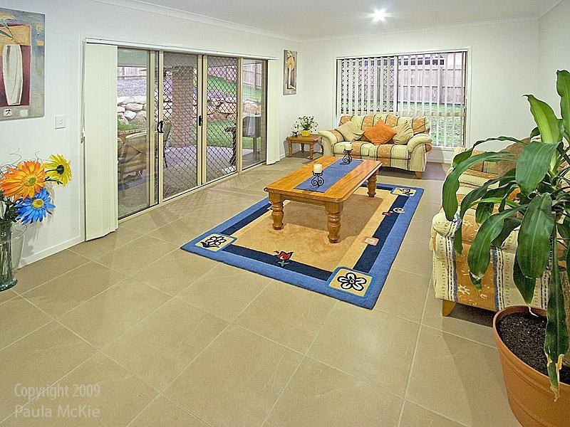 24 Riverside Cr, Springfield Lakes QLD 4300