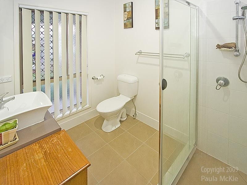 24 Riverside Cr, Springfield Lakes QLD 4300