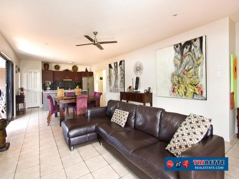 17 Backhousia Crescent, Sinnamon Park QLD 4073