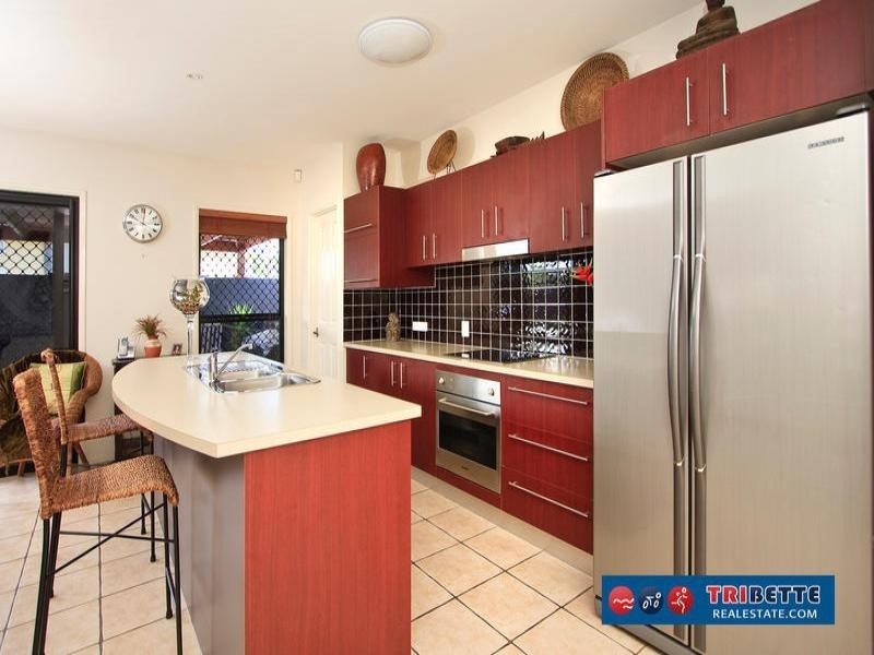 17 Backhousia Crescent, Sinnamon Park QLD 4073