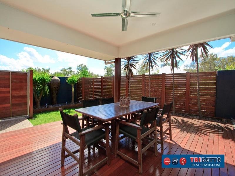 17 Backhousia Crescent, Sinnamon Park QLD 4073