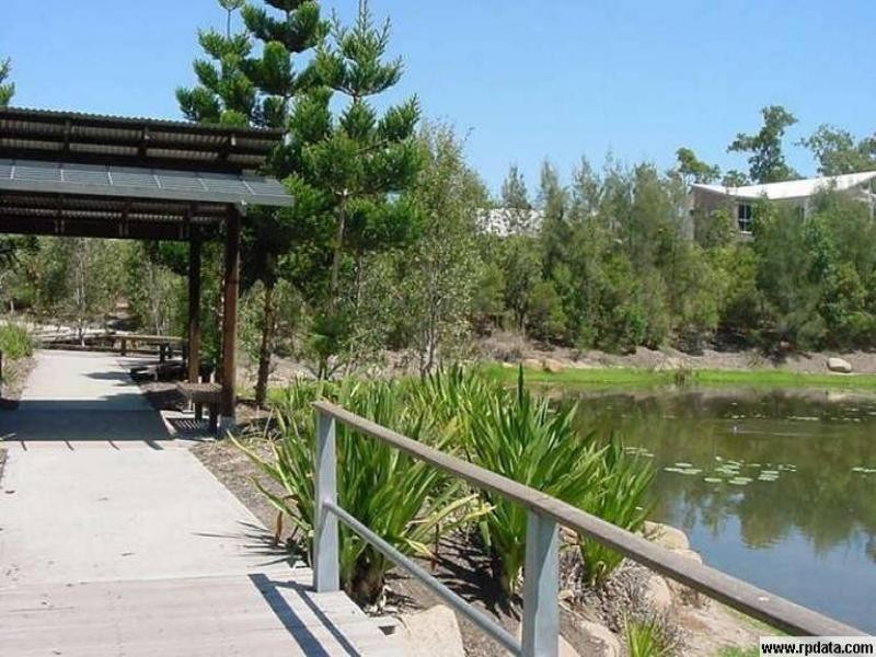 17 Backhousia Crescent, Sinnamon Park QLD 4073