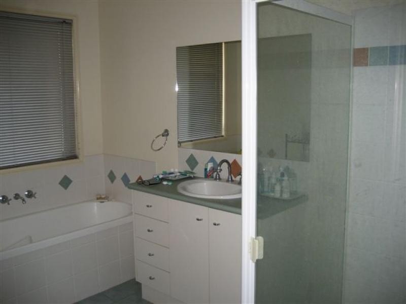 31 Burnside Crescent, Westlake QLD 4074