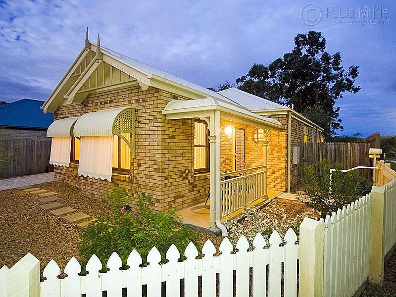 1 Trevi Place, Springfield Lakes QLD 4300