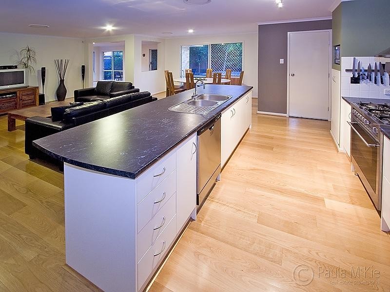 11 Neptune Street, Springfield Lakes QLD 4300